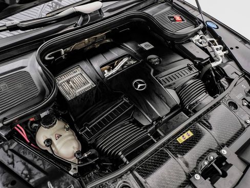 Used 2024 Mercedes-Benz Maybach GLS 600 4MATIC image 47