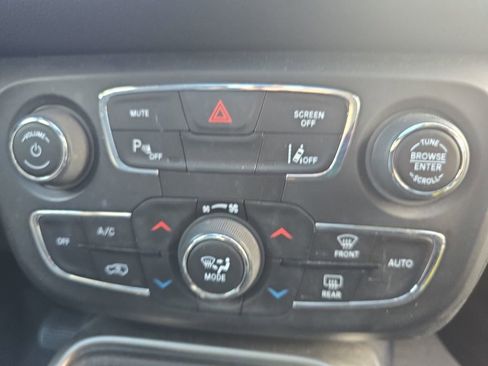 Used 2020 Jeep Compass High Altitude image 19