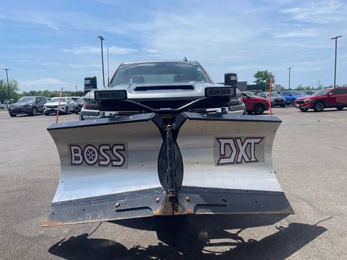 Used 2025 Chevrolet Silverado 2500 LT w/ Convenience Package AWD/4WD image 2
