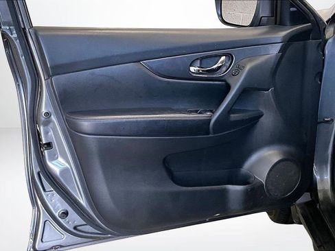 Used 2020 Nissan Rogue S AWD/4WD image 20