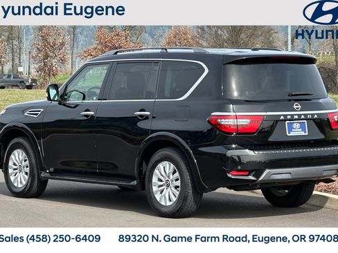 Used 2023 Nissan Armada SV image 6