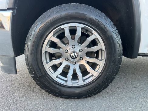 Used 2018 GMC Sierra 1500 2WD Regular Cab image 14