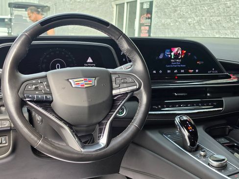 Used 2021 Cadillac Escalade Sport w/ Driver Assist Tech Package AWD/4WD image 10