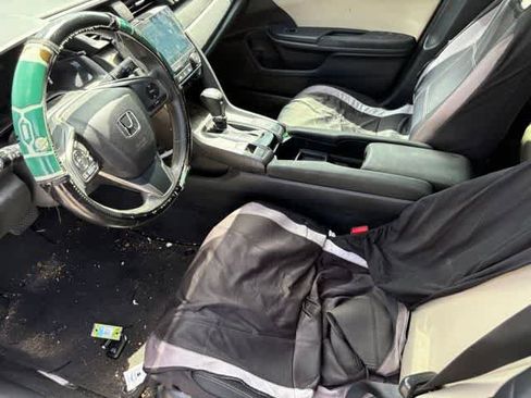 Used 2018 Honda Civic EX image 9