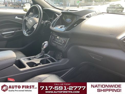 Used 2018 Ford Escape Titanium AWD/4WD image 16