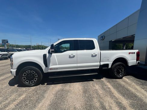 New 2026 Ford F250 Platinum AWD/4WD image 6