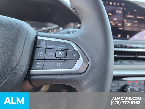 Used 2025 Jeep Compass Limited AWD/4WD image 29
