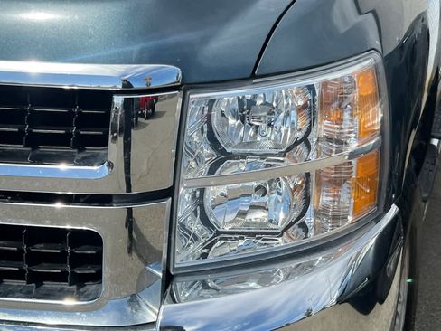 Used 2009 Chevrolet Silverado 2500 LTZ w/ Suspension Package, Off-Road AWD/4WD image 11