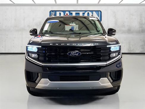 New 2026 Ford Expedition Max Platinum w/ Driver's Package image 2