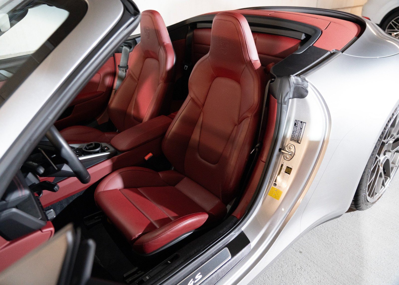 Certified 2023 Porsche 911 Carrera 4S AWD/4WD image 5