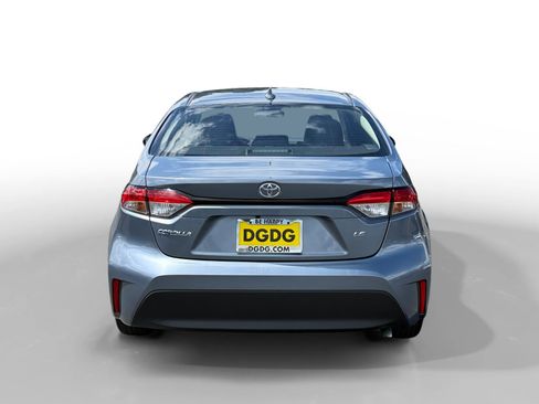 Used 2025 Toyota Corolla LE FWD image 4