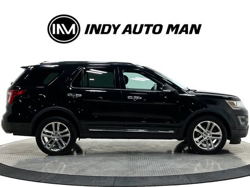 Used 2016 Ford Explorer Limited w/ Equipment Group 301A AWD/4WD image 3