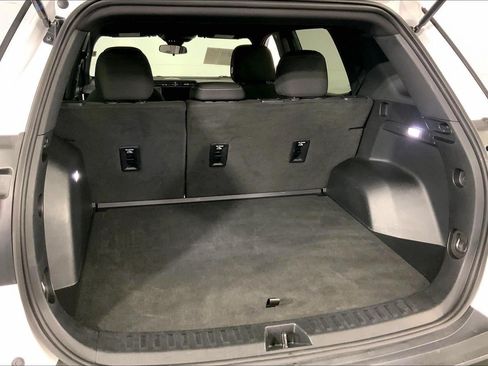 Used 2025 GMC Terrain Elevation AWD/4WD image 4