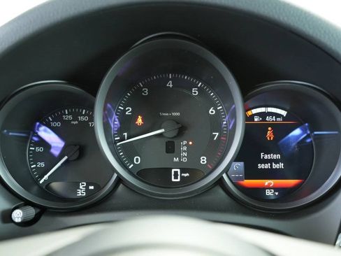 New 2025 Porsche Macan image 14