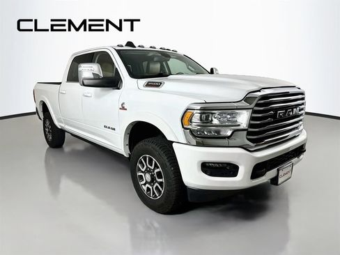 Used 2024 RAM 3500 Limited AWD/4WD image 5