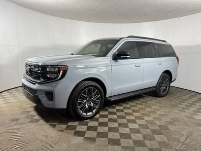 Used 2026 Ford Expedition Platinum w/ Stealth Appearance Package