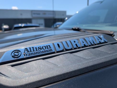 Used 2022 Chevrolet Silverado 2500 LTZ w/ LTZ Premium Package AWD/4WD image 5