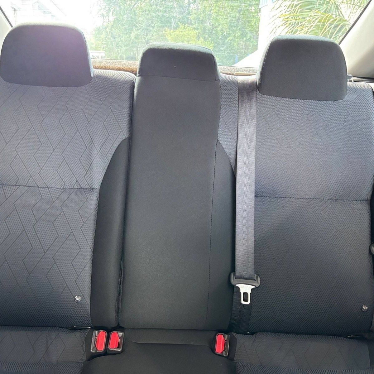 Used 2025 Nissan Versa SV FWD image 39