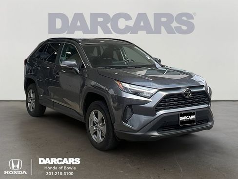Used 2025 Toyota RAV4 XLE AWD/4WD image 1
