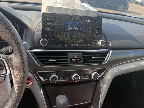 Used 2019 Honda Accord LX image 34