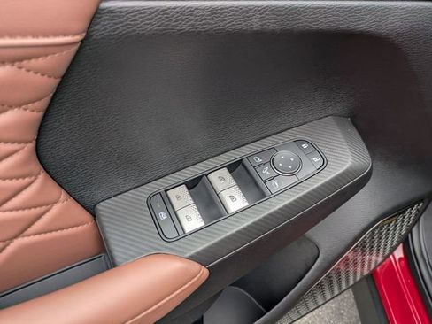 New 2025 Mitsubishi Outlander SEL image 13