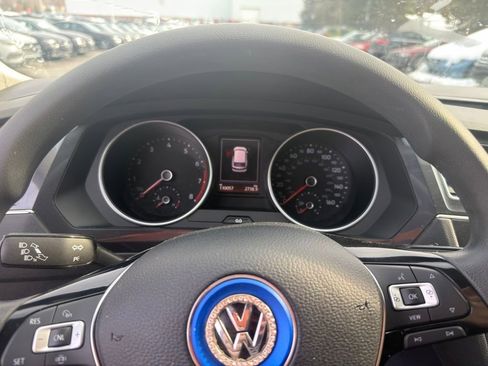 Used 2020 Volkswagen Tiguan S FWD image 13