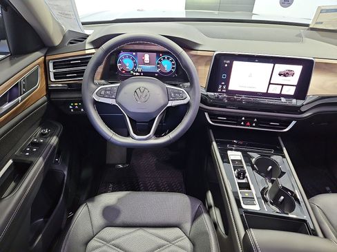 New 2026 Volkswagen Atlas SE FWD image 15