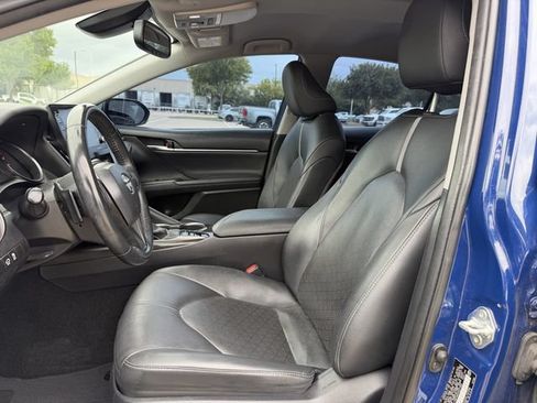 Used 2023 Toyota Camry XSE FWD image 25