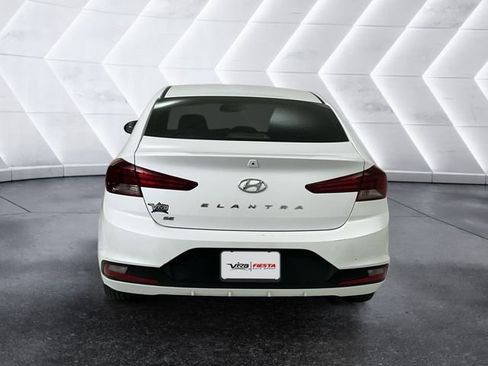 Used 2019 Hyundai Elantra SE image 5