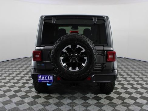 Used 2025 Jeep Wrangler Unlimited Rubicon 4xe w/ Convenience Group AWD/4WD image 22