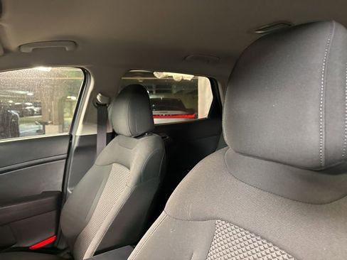 Used 2023 Kia Sportage LX AWD/4WD image 14