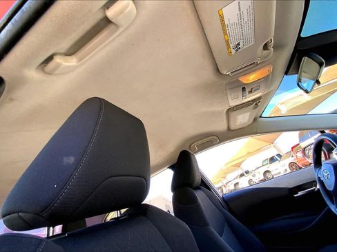 Used 2021 Toyota Corolla LE image 14