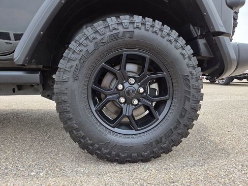 Used 2025 Jeep Wrangler Unlimited Sport AWD/4WD image 12
