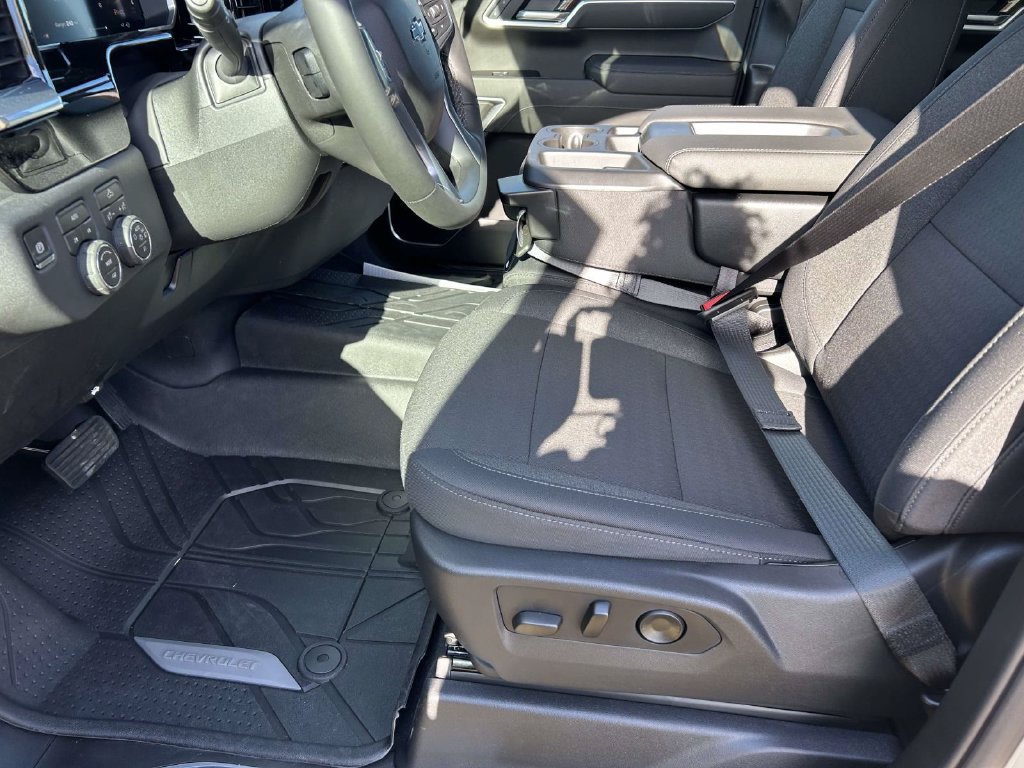New 2026 Chevrolet Silverado 1500 RST w/ RST Select Package AWD/4WD image 16