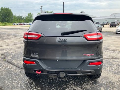 Used 2015 Jeep Cherokee Trailhawk w/ Leather Interior Group AWD/4WD image 4