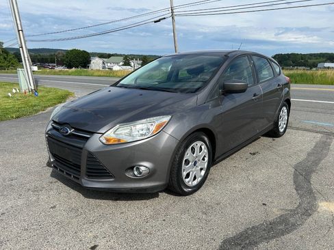 Used 2012 Ford Focus SE FWD image 6