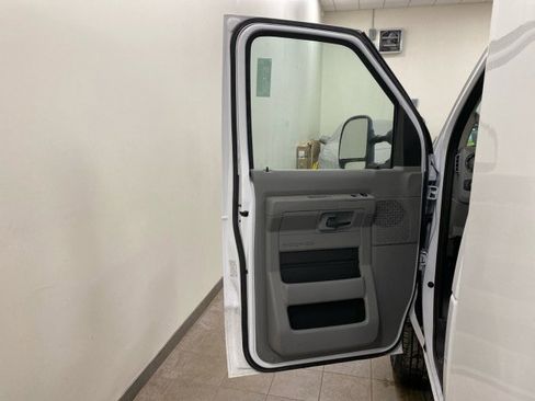 New 2025 Ford E-350 and Econoline 350 Super Duty w/ Power Equipment Group image 10