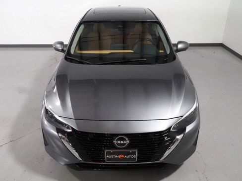 Used 2024 Nissan Sentra SV w/ SV Premium Package image 11