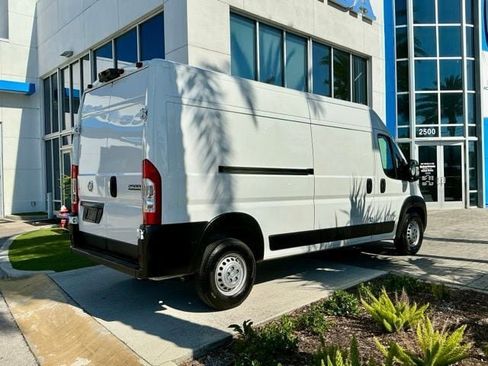 Used 2025 RAM ProMaster 2500 w/ Convenience Group FWD image 7