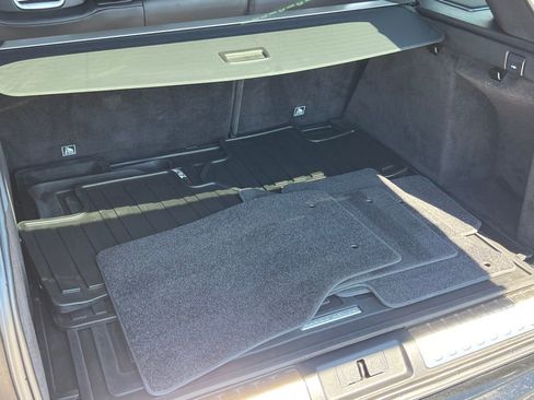 Used 2022 Land Rover Range Rover Sport SVR image 23