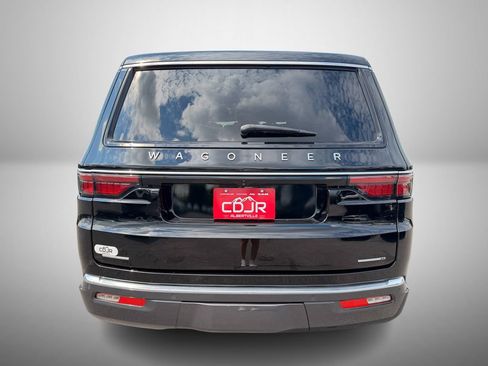 Used 2022 Jeep Wagoneer Series II AWD/4WD image 9