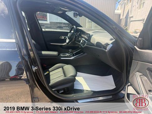 Used 2019 BMW 330i xDrive Sedan w/ Premium Package AWD/4WD image 13