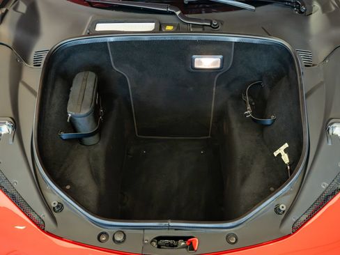 Used 2011 Ferrari 458 Italia Coupe RWD image 22