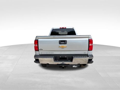 Used 2018 Chevrolet Silverado 2500 LT AWD/4WD image 4