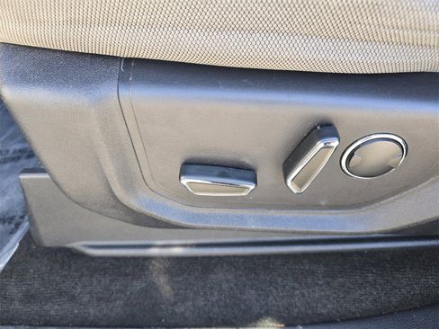 Used 2015 Ford F150 XLT w/ Equipment Group 302A Luxury image 11