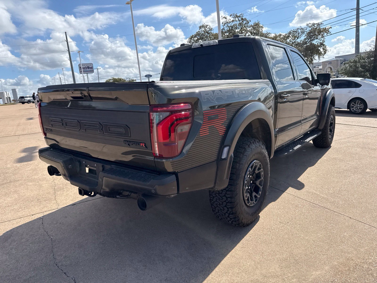Used 2026 Ford F150 Raptor w/ Equipment Group 803A Raptor R AWD/4WD image 7