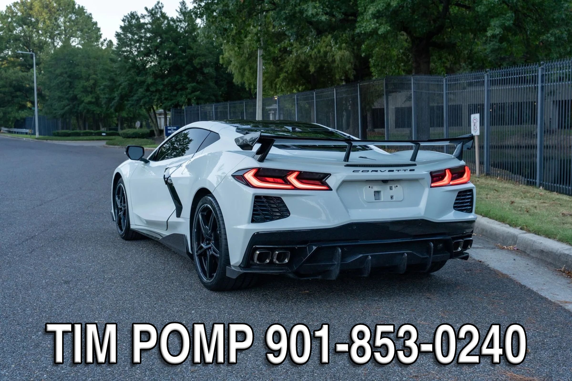 Used 2020 Chevrolet Corvette Stingray Premium Cpe w/ 3LT Preferred Equipment Group RWD image 7
