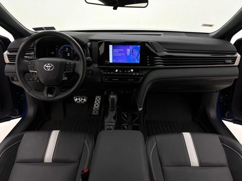 Used 2025 Toyota Camry SE AWD/4WD image 21