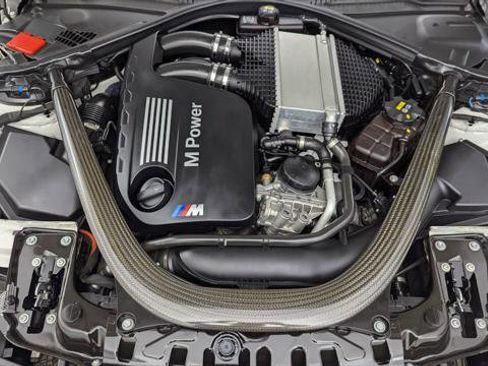 Used 2015 BMW M4 Convertible image 26