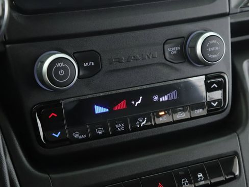 Used 2023 RAM ProMaster 2500 w/ Driver Convenience Group image 11